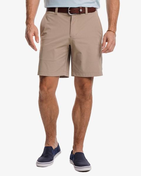 Southern Tide Brrrdie Gulf Short 8” - Sandstone Khaki